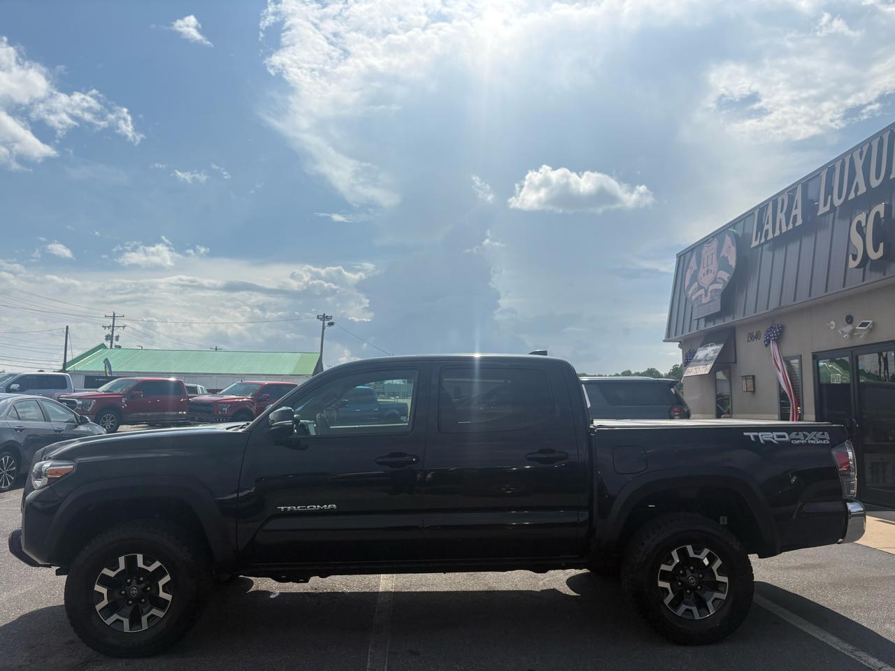 Toyota Tacoma 2WD Double Cab V6 AT TRD Off Road (Natl) 2021