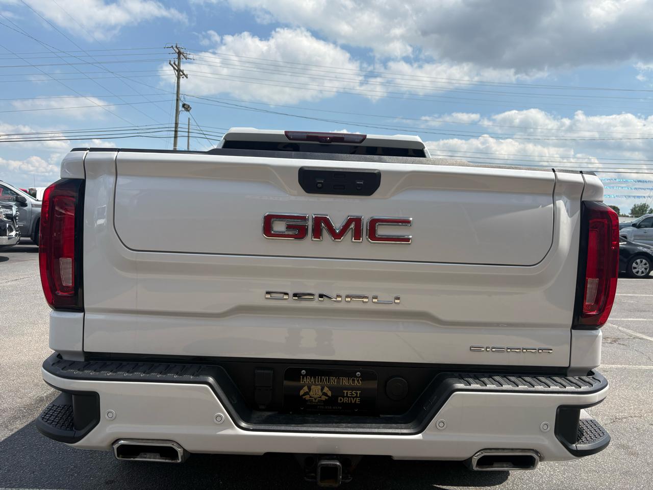 GMC Sierra 1500 Denali Crew Cab Short Box 4WD 2023