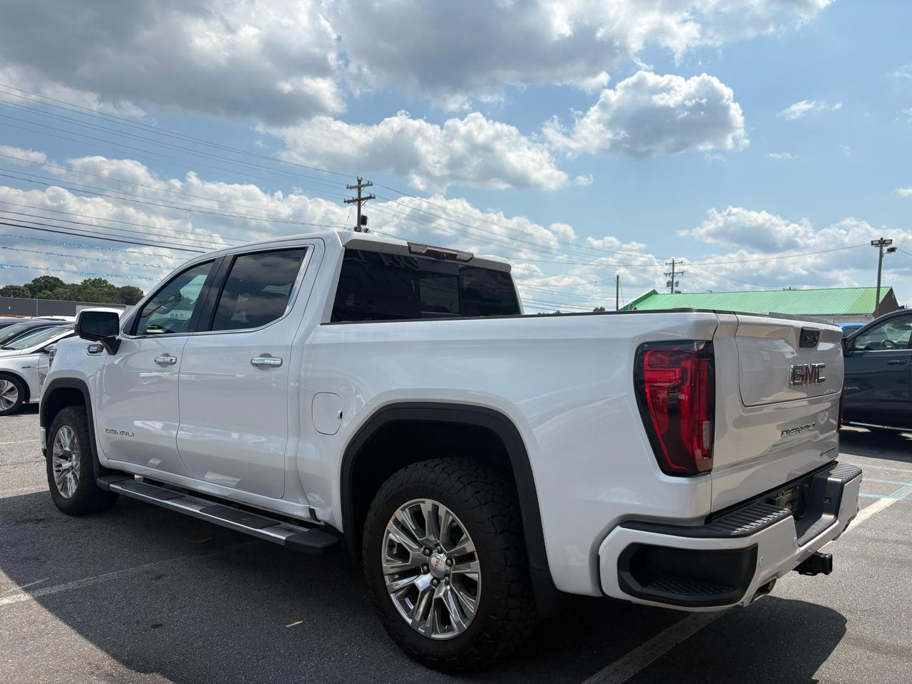 GMC Sierra 1500 Denali Crew Cab Short Box 4WD 2023