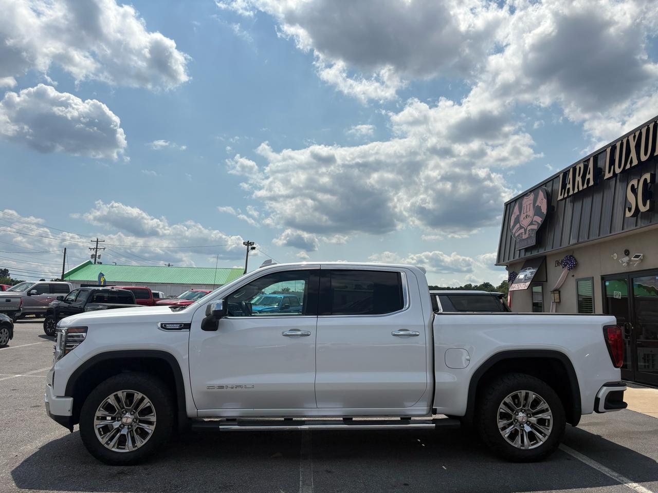 GMC Sierra 1500 Denali Crew Cab Short Box 4WD 2023