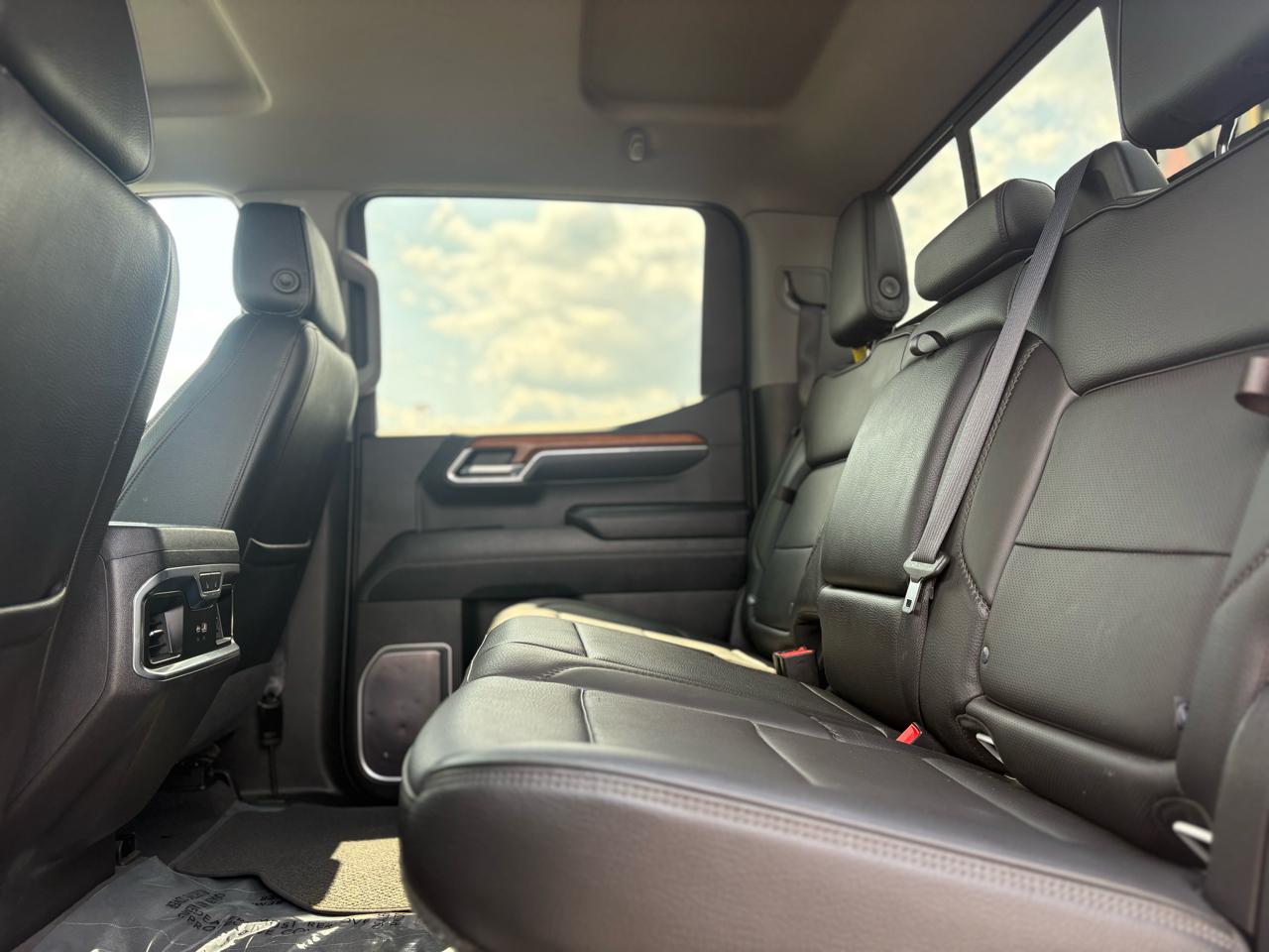 GMC Sierra 1500 Denali Crew Cab Short Box 4WD 2023