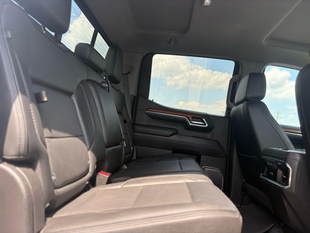 GMC Sierra 1500 Denali Crew Cab Short Box 4WD 2023