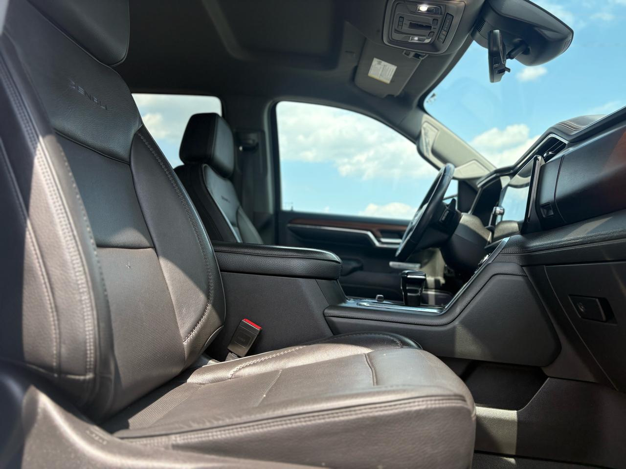 GMC Sierra 1500 Denali Crew Cab Short Box 4WD 2023