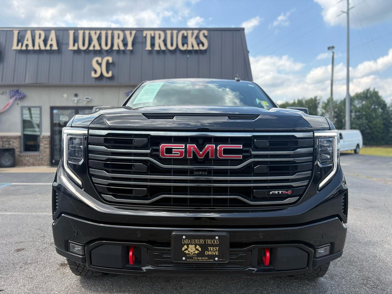 GMC Sierra 1500 AT4 Crew Cab 4WD 2025