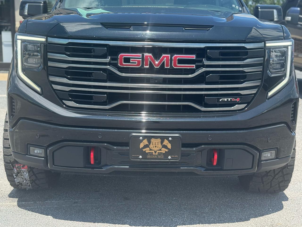 GMC Sierra 1500 AT4 Crew Cab 4WD 2025