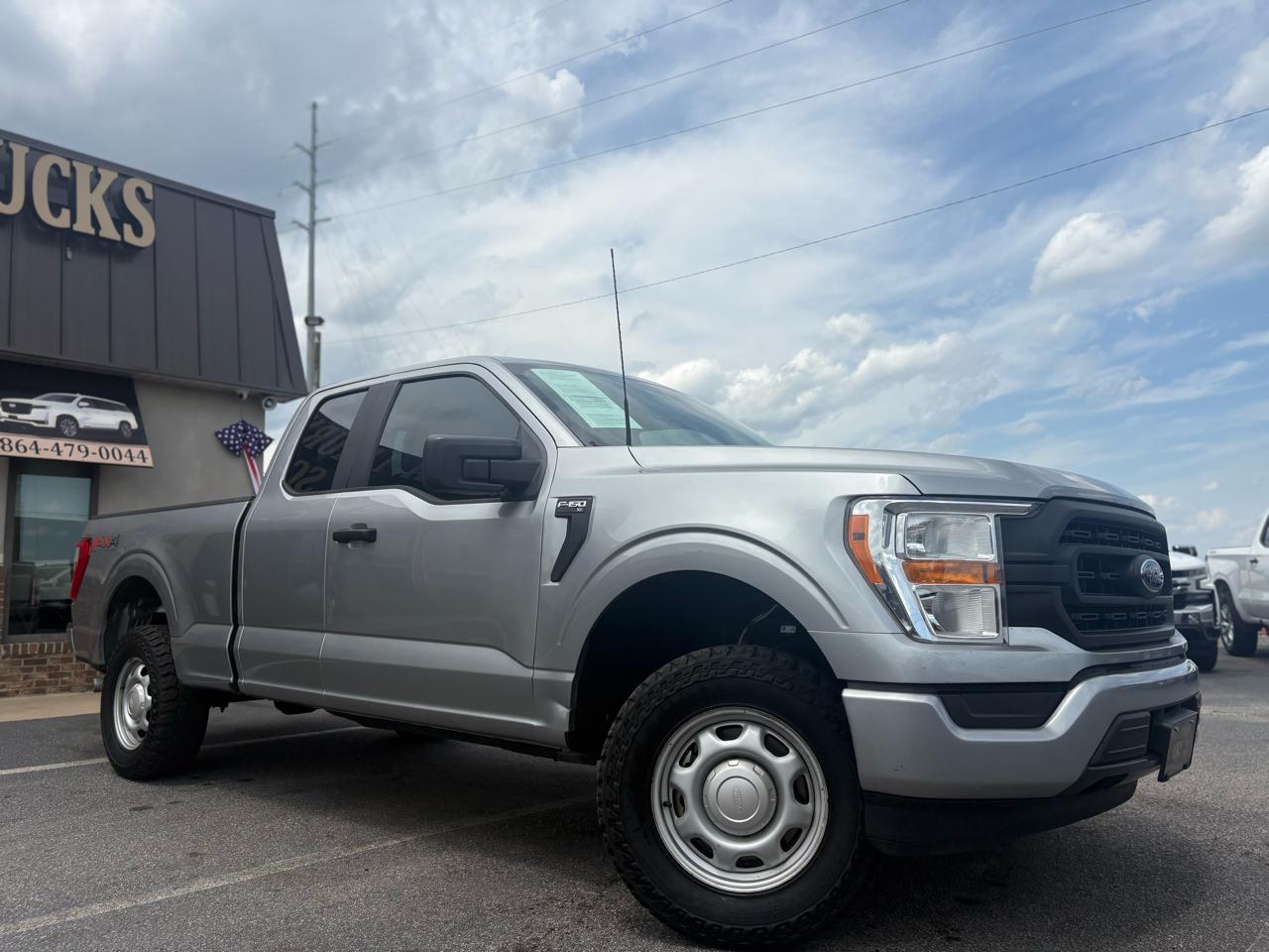 Ford F-150 4WD Reg Cab 122.5" XL 2022
