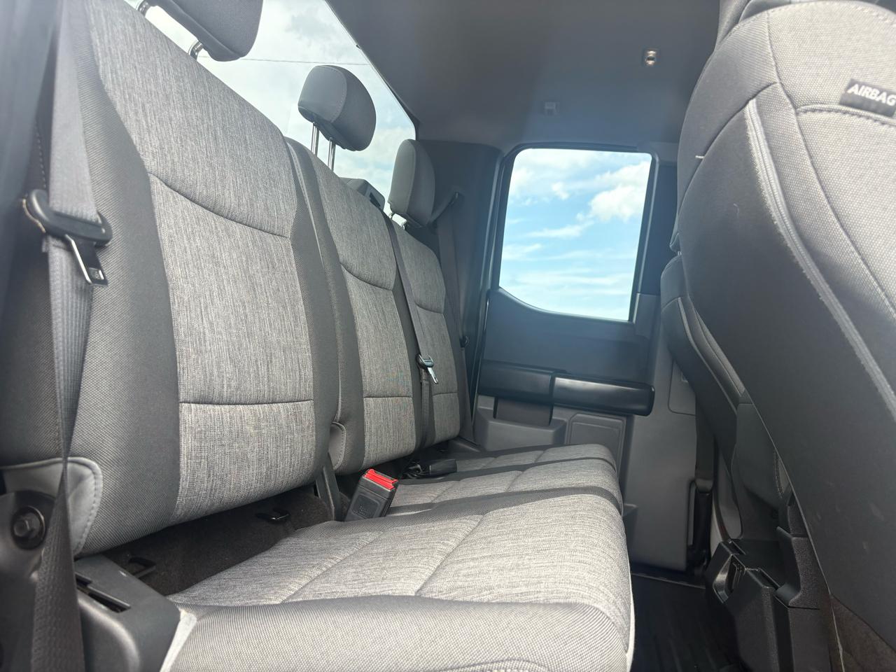 Ford F-150 4WD Reg Cab 122.5" XL 2022