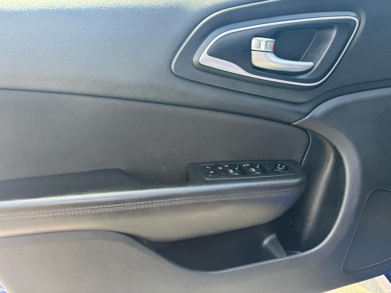 Chrysler 200 Limited 2015