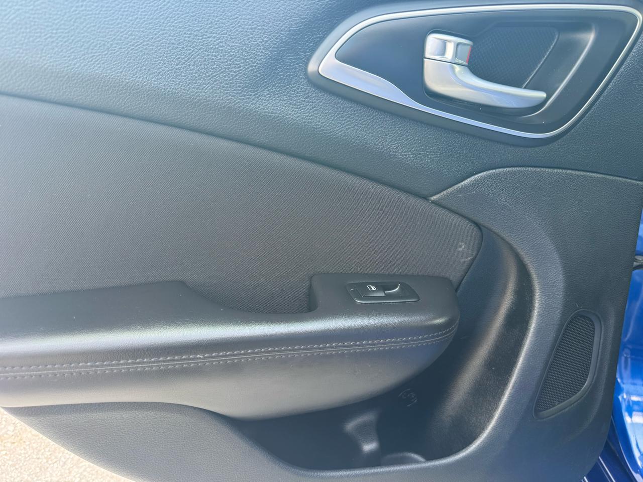 Chrysler 200 Limited 2015