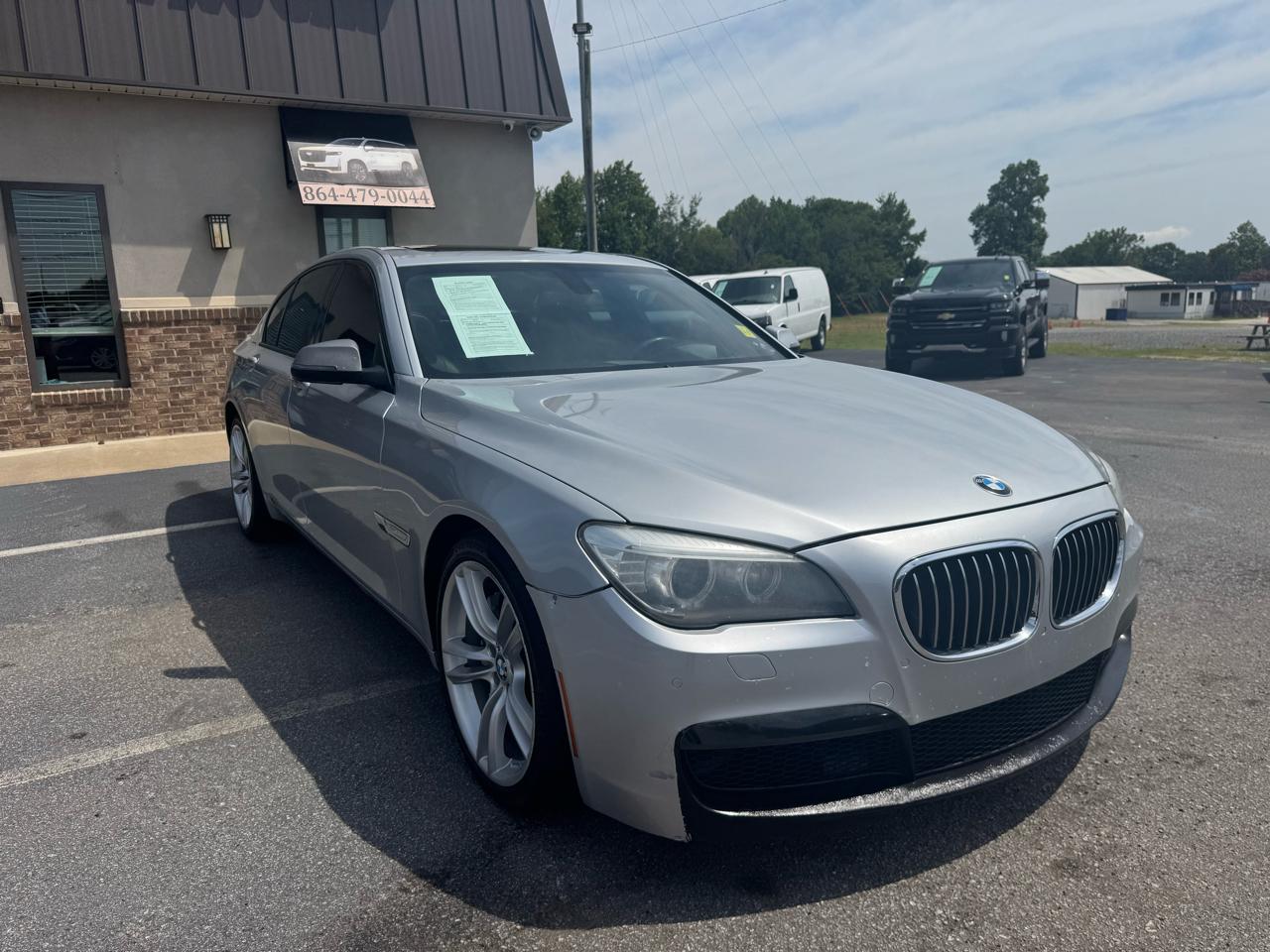 BMW 7-Series 750i xDrive 2013
