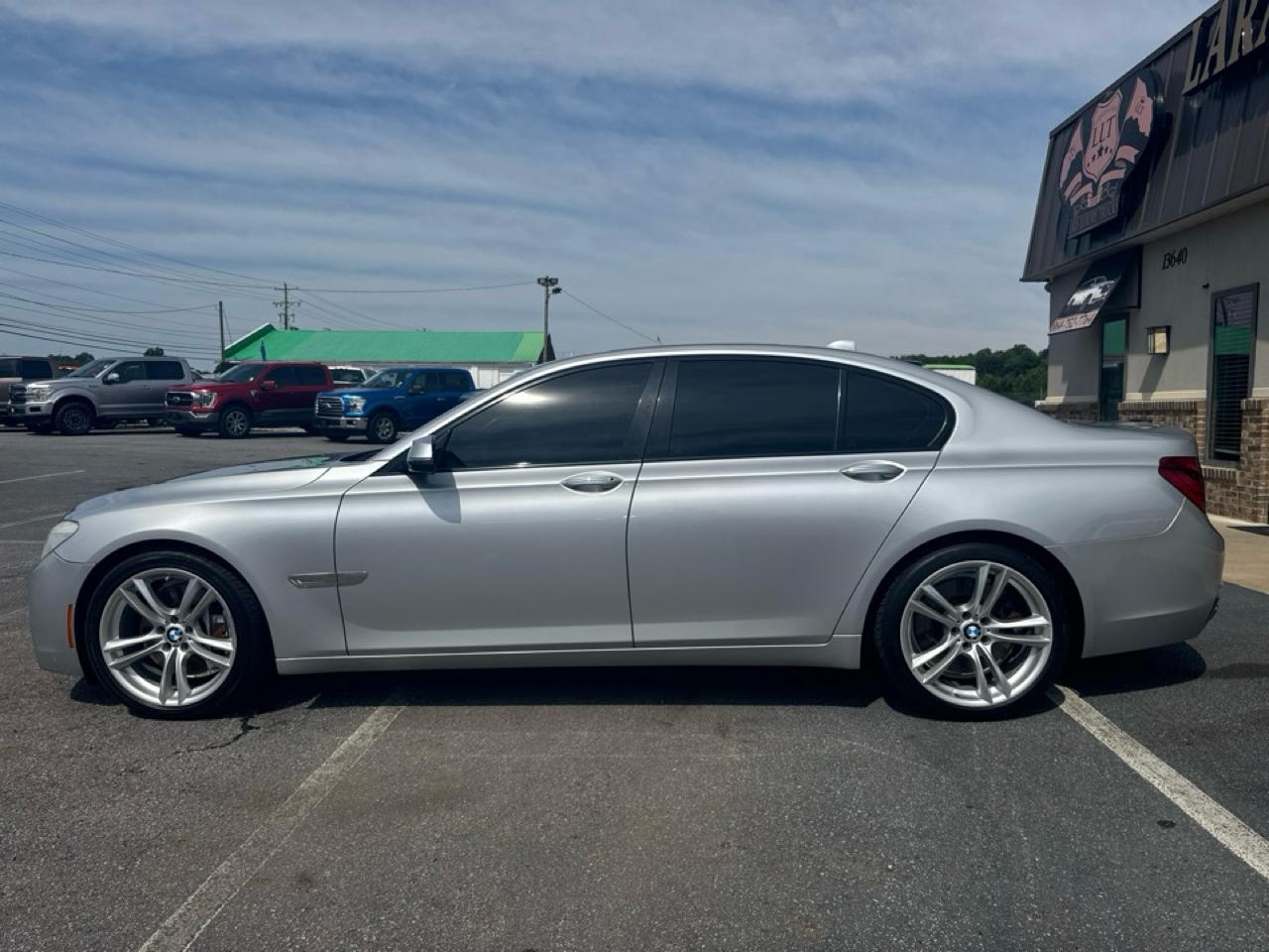 BMW 7-Series 750i xDrive 2013