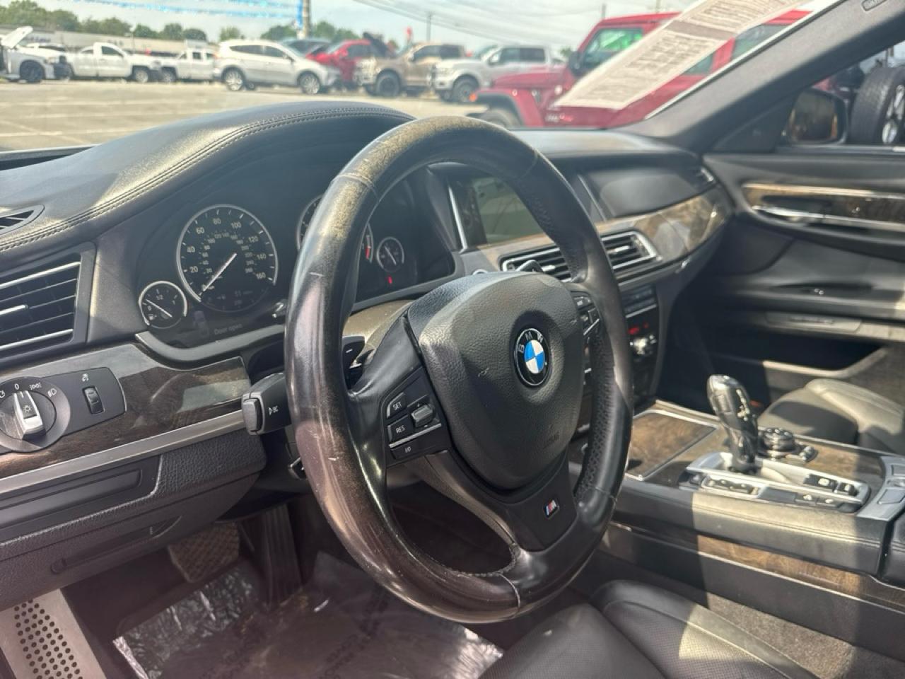 BMW 7-Series 750i xDrive 2013