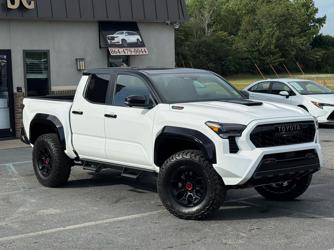 Toyota Tacoma Double Cab 4WD 2025