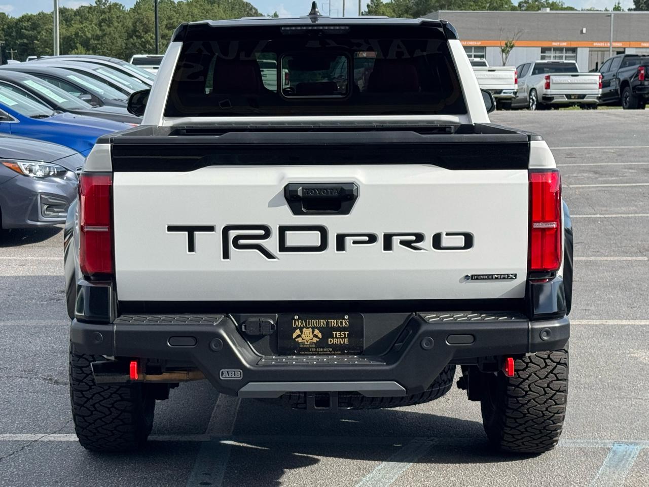 Toyota Tacoma Double Cab 4WD 2025