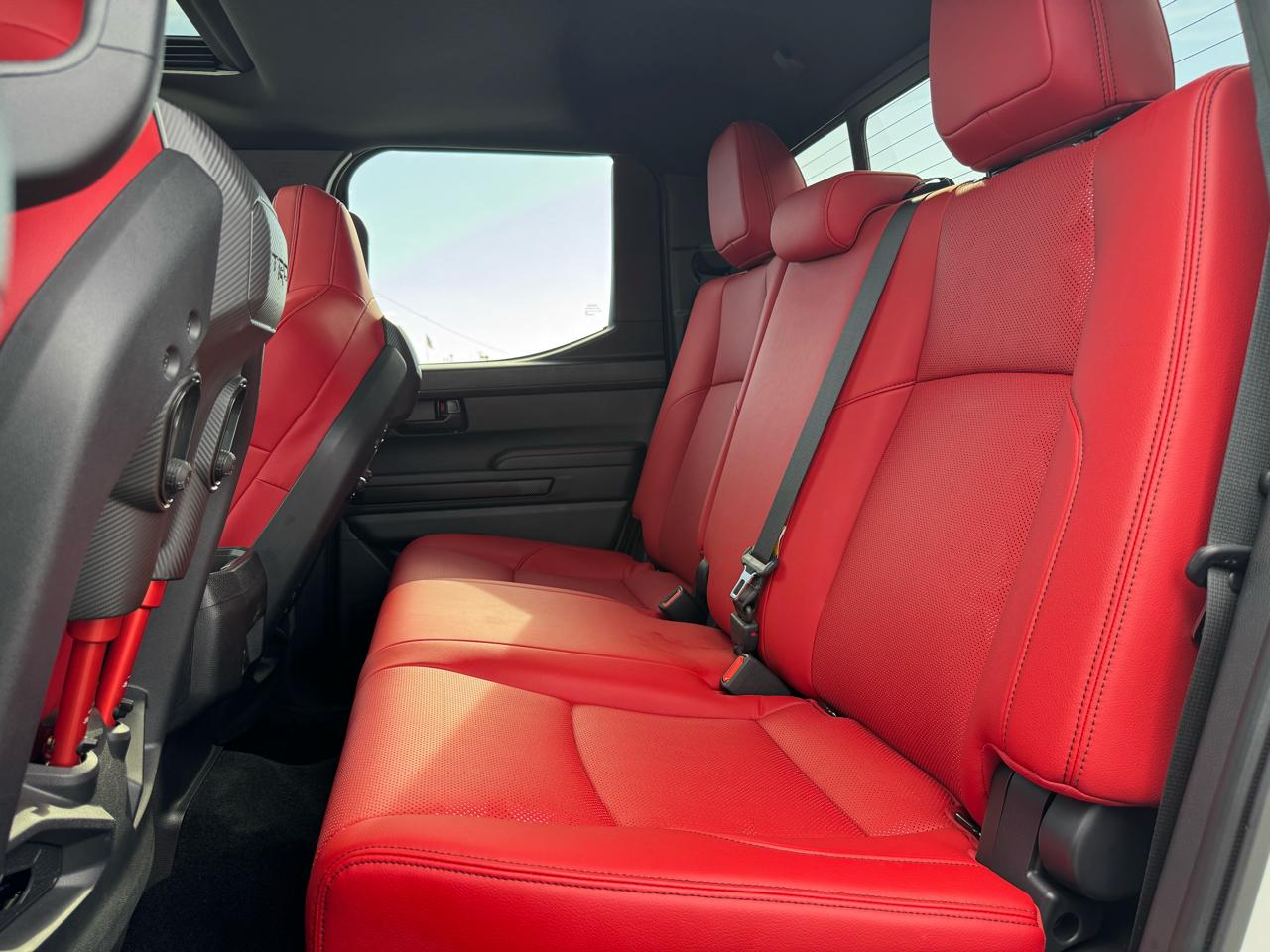 Toyota Tacoma Double Cab 4WD 2025