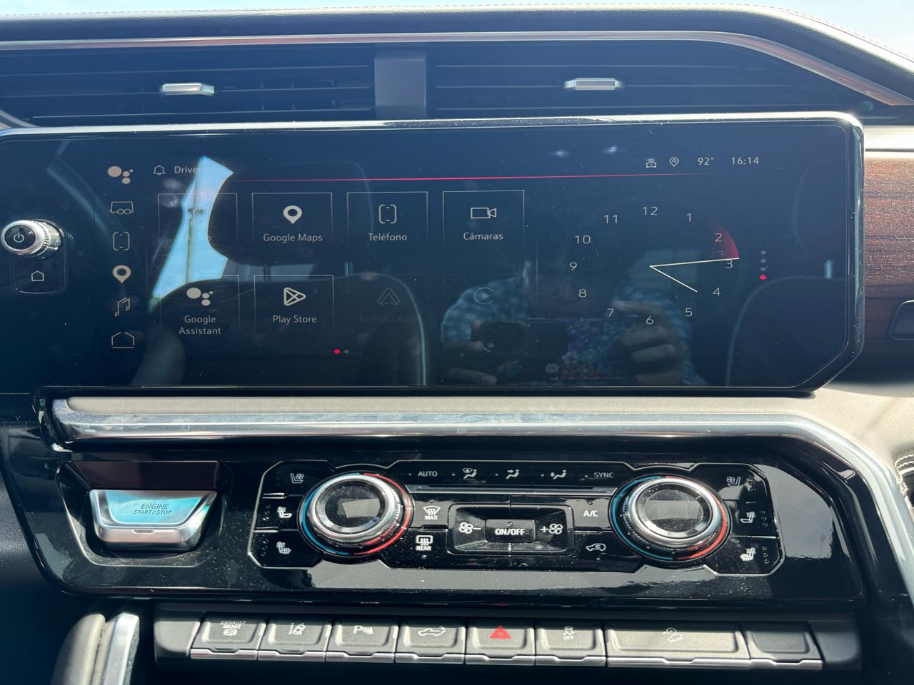 GMC Sierra 2500HD Denali Ultimate Crew Cab 4WD 2024