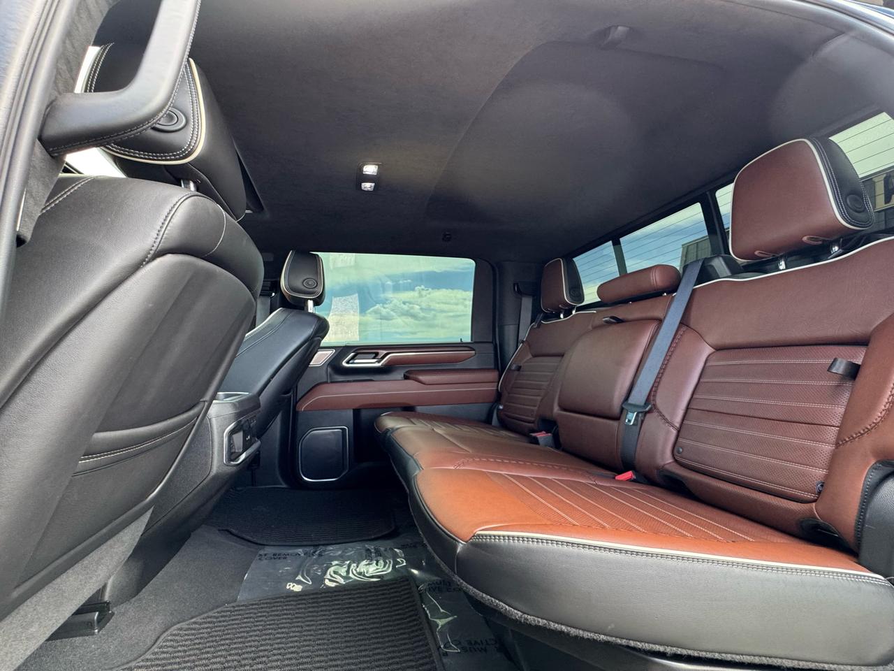 GMC Sierra 2500HD Denali Ultimate Crew Cab 4WD 2024