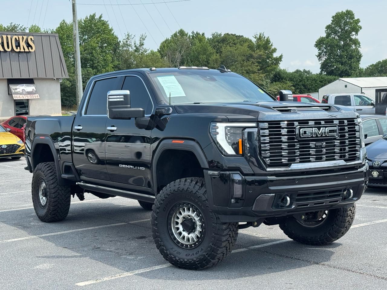 GMC Sierra 2500HD Denali Ultimate Crew Cab 4WD 2024