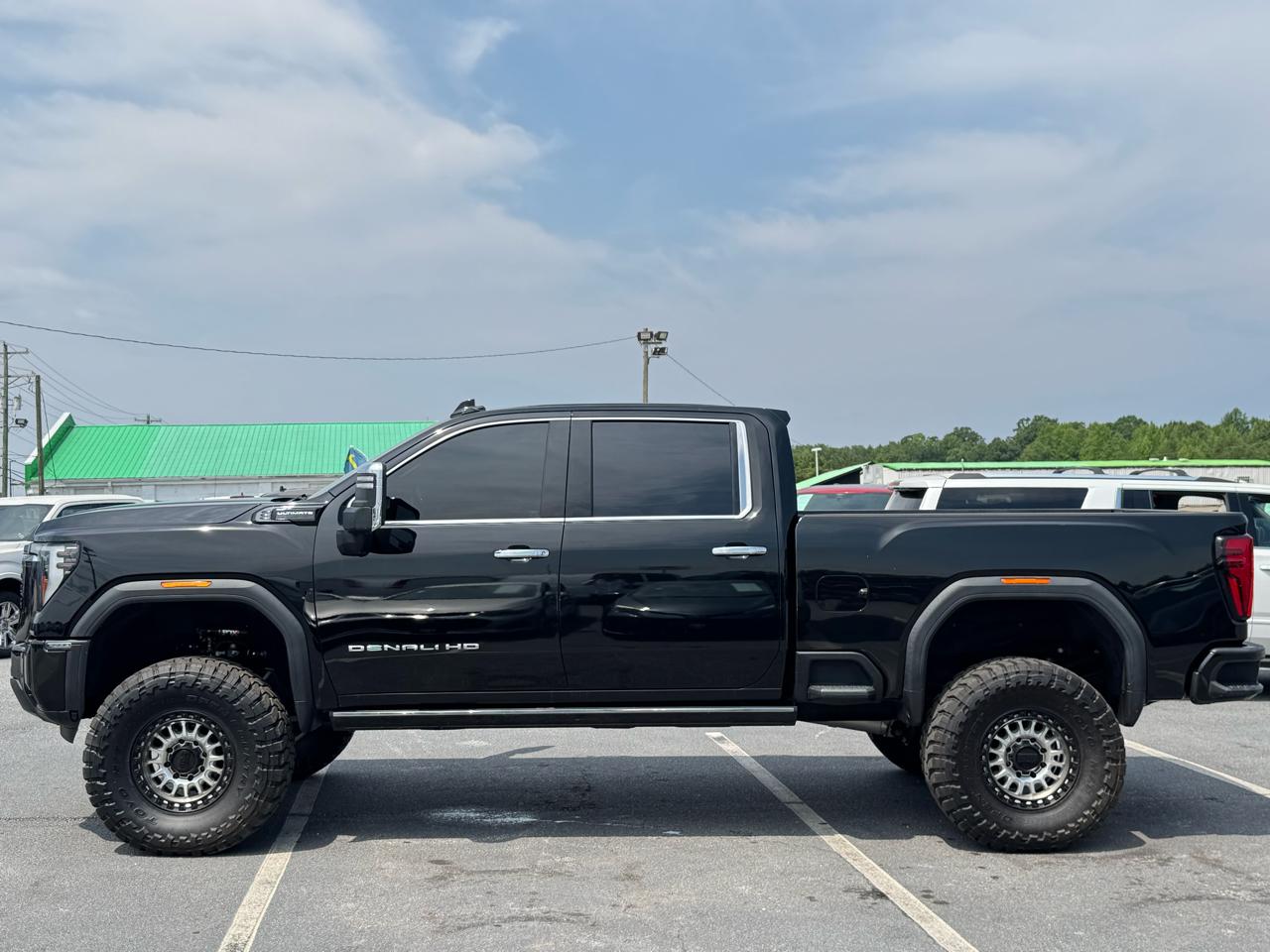 GMC Sierra 2500HD Denali Ultimate Crew Cab 4WD 2024