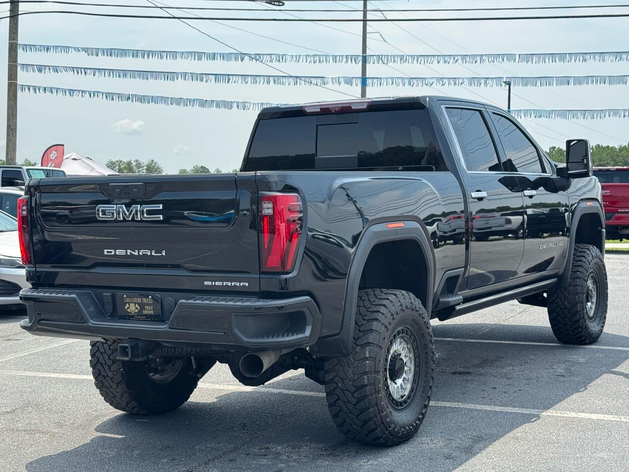 GMC Sierra 2500HD Denali Ultimate Crew Cab 4WD 2024