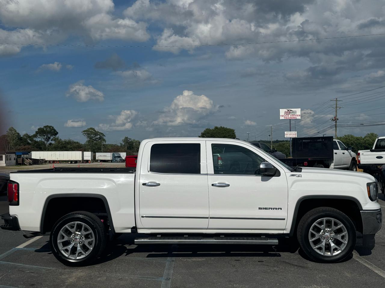 GMC Sierra 1500 SLT Crew Cab Short Box 4WD 2018