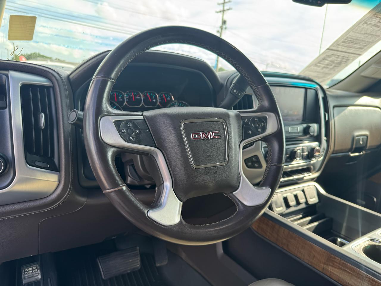 GMC Sierra 1500 SLT Crew Cab Short Box 4WD 2018