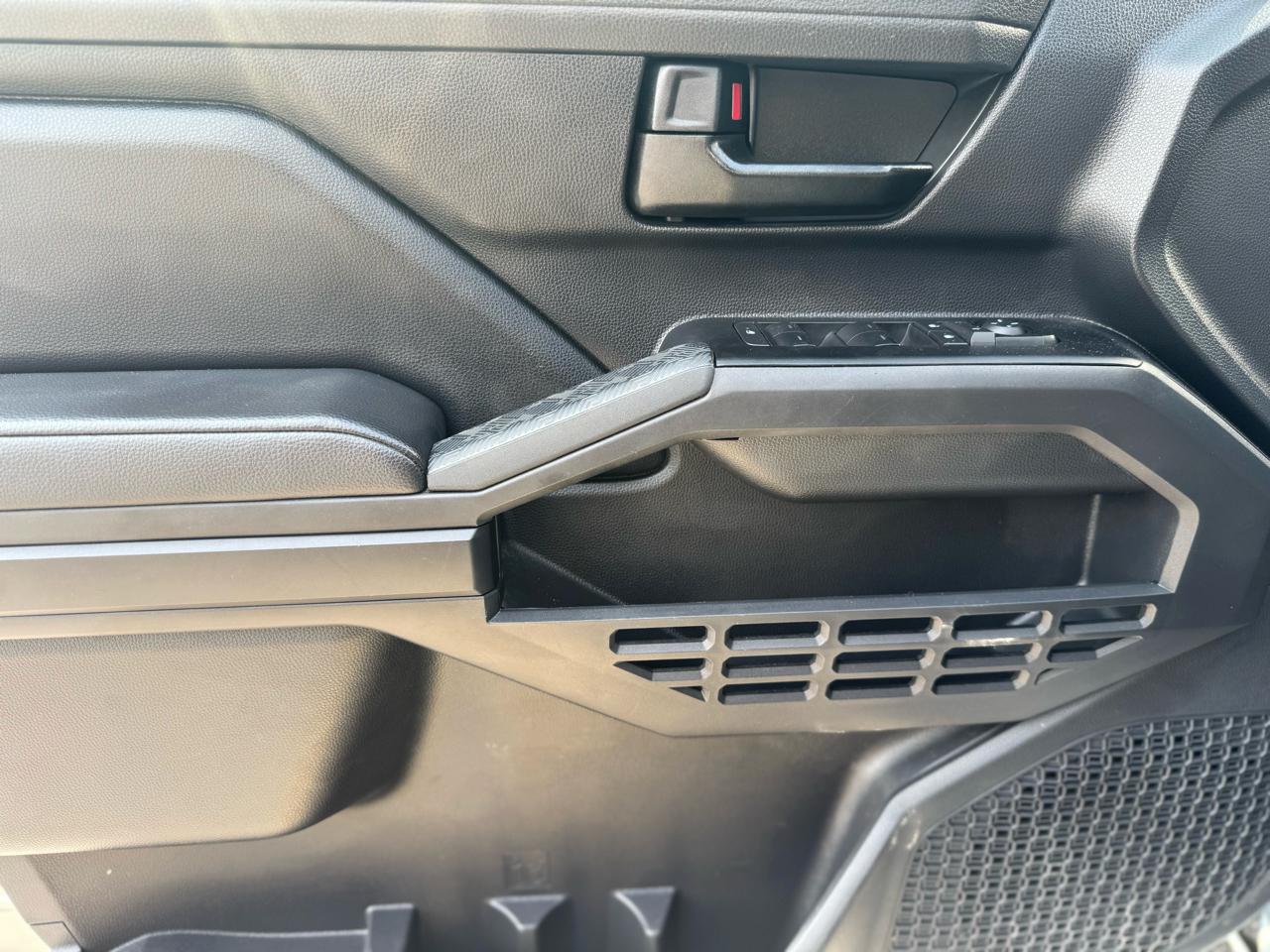 Toyota Tacoma SR Double Cab 2WD 2025