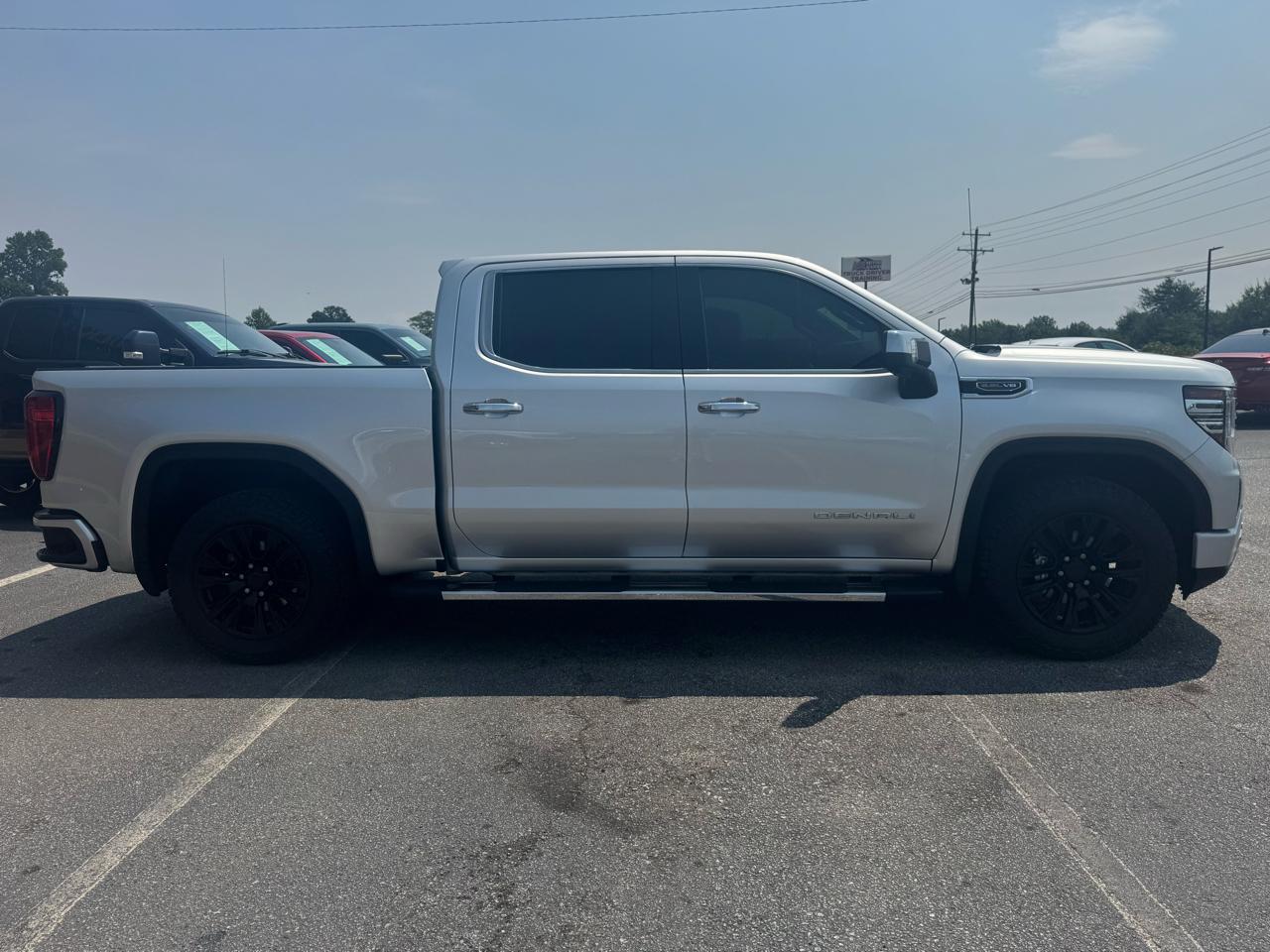GMC Sierra 1500 Denali Crew Cab Short Box 4WD 2022