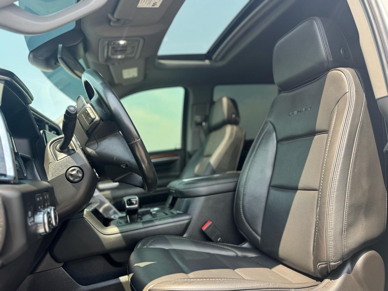 GMC Sierra 1500 Denali Crew Cab Short Box 4WD 2022