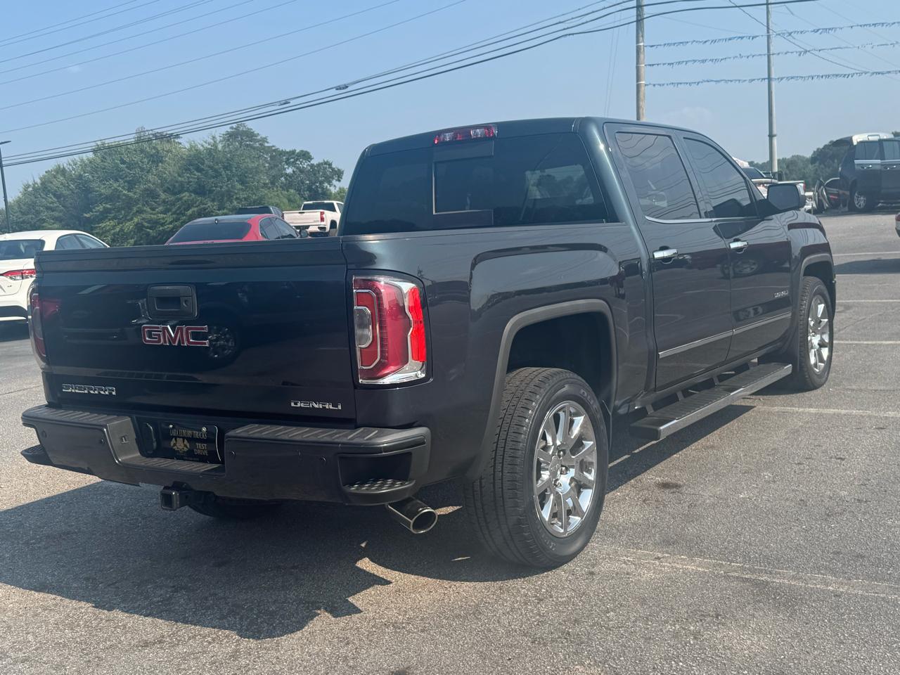 GMC Sierra 1500 Denali Crew Cab Short Box 4WD 2017