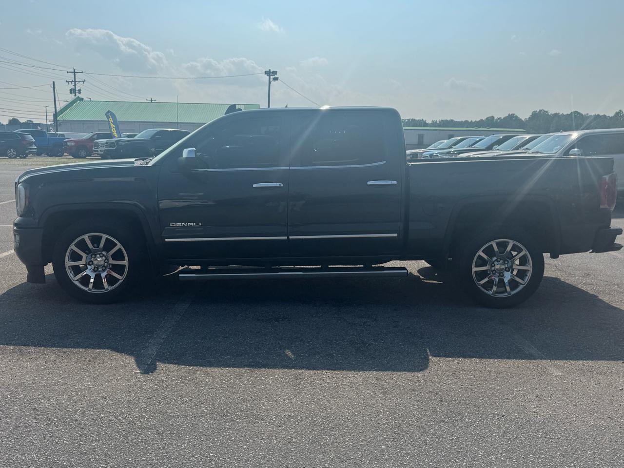 GMC Sierra 1500 Denali Crew Cab Short Box 4WD 2017