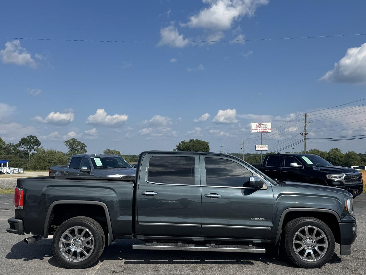 GMC Sierra 1500 Denali Crew Cab Short Box 4WD 2017