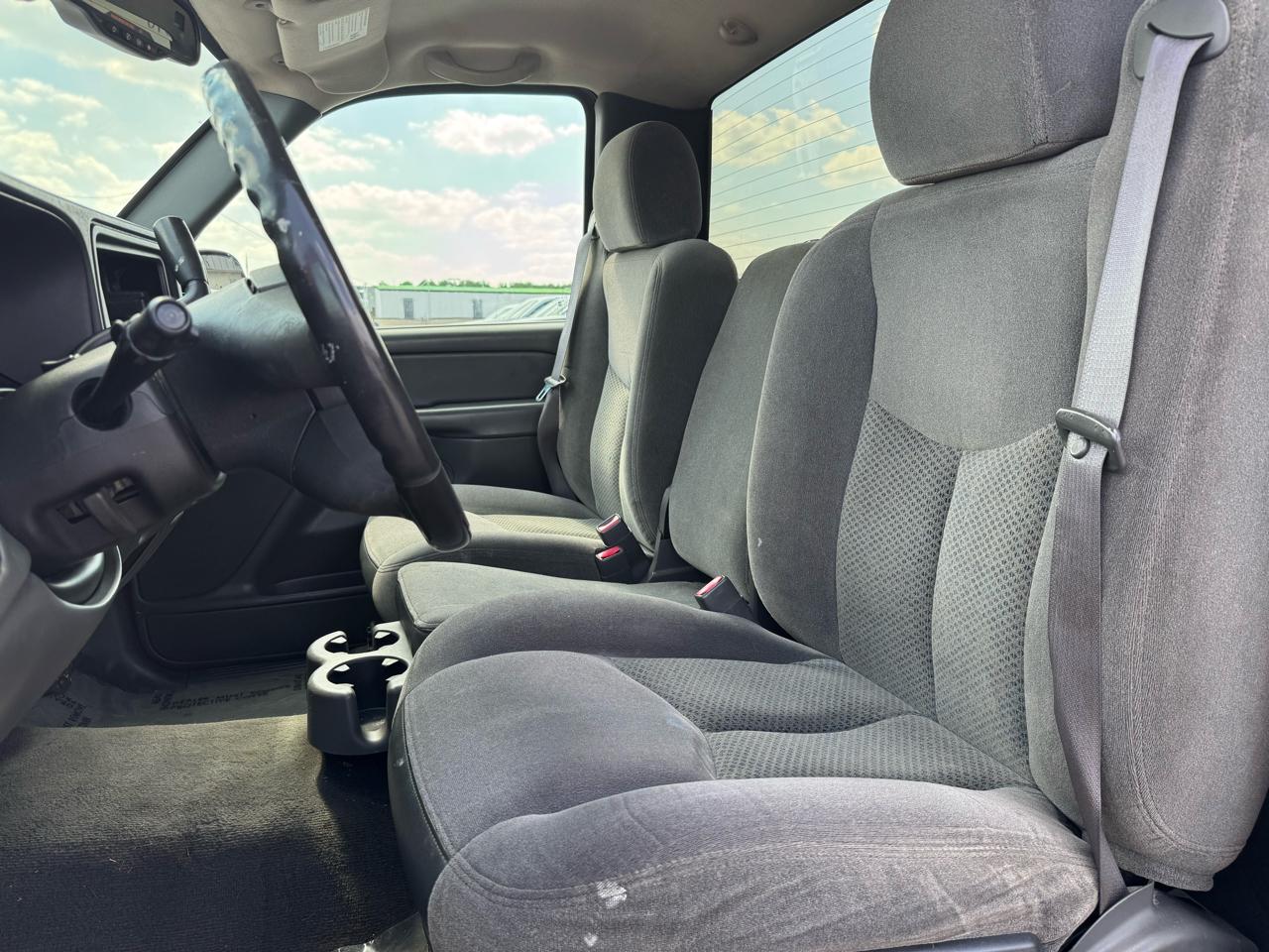 Chevrolet Silverado 1500 LS 4WD 2006