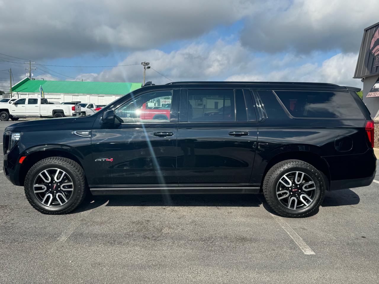 GMC Yukon XL AT4 2022