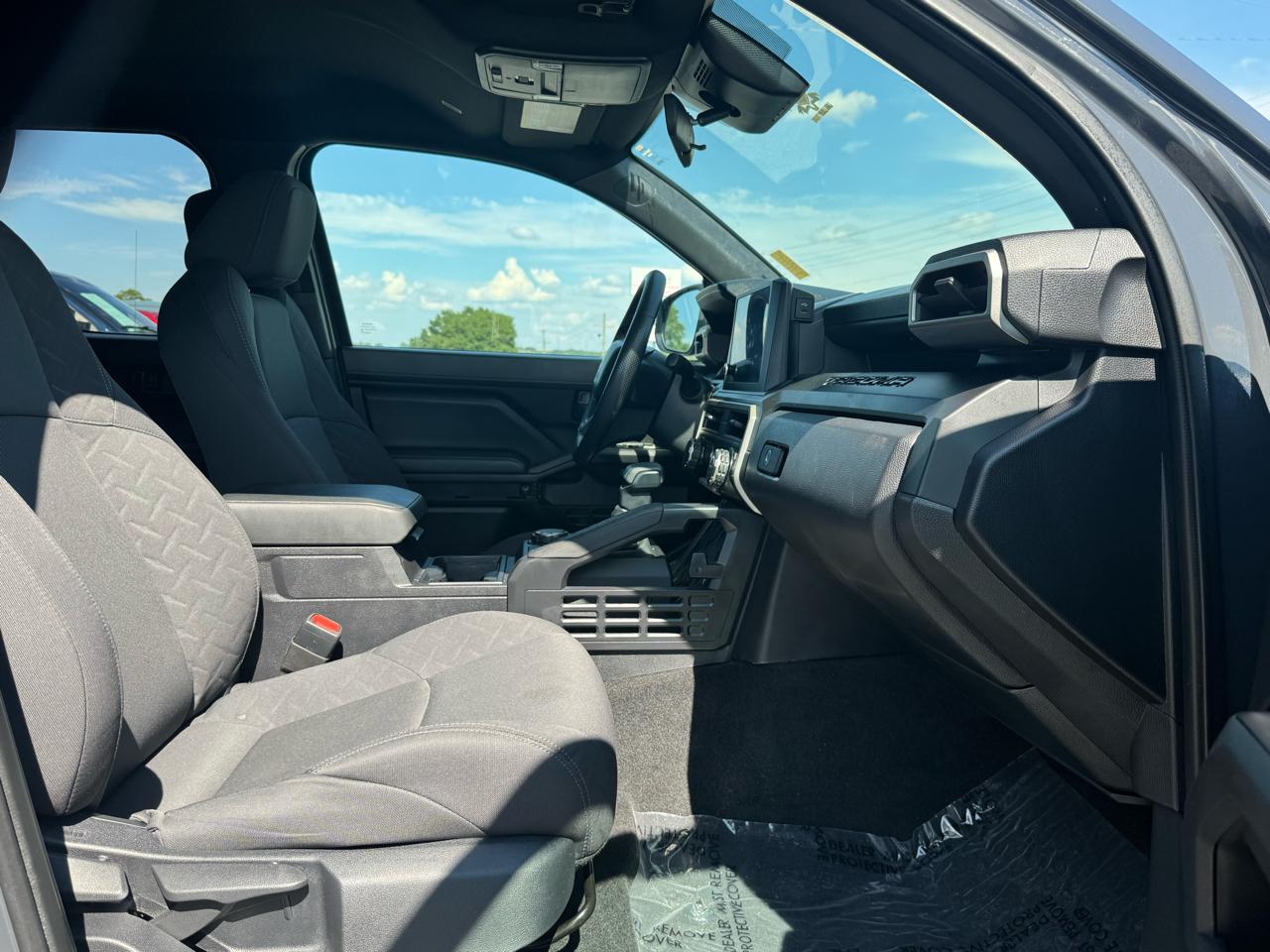 Toyota Tacoma SR Double Cab 4WD 2024