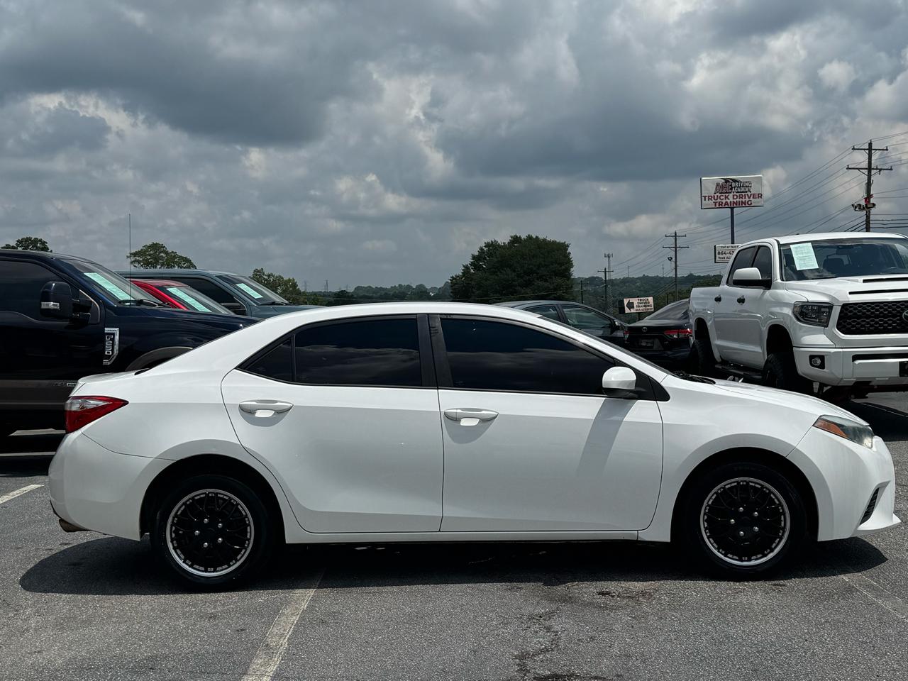 Toyota Corolla LE 4D Sedan 2015