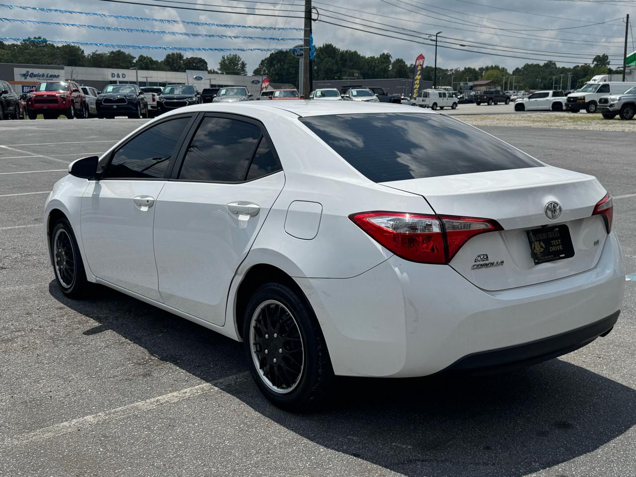 Toyota Corolla LE 4D Sedan 2015