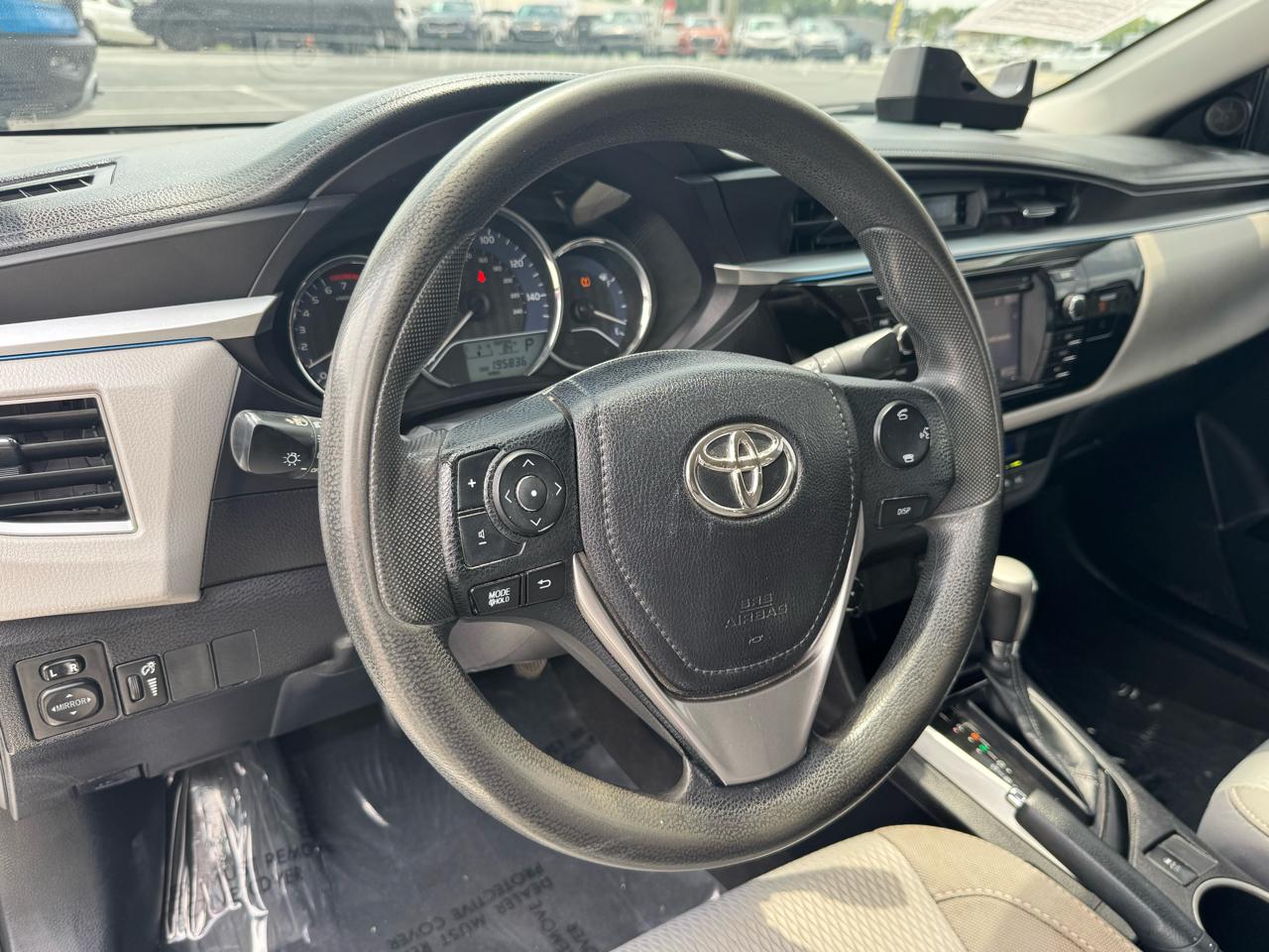 Toyota Corolla LE 4D Sedan 2015