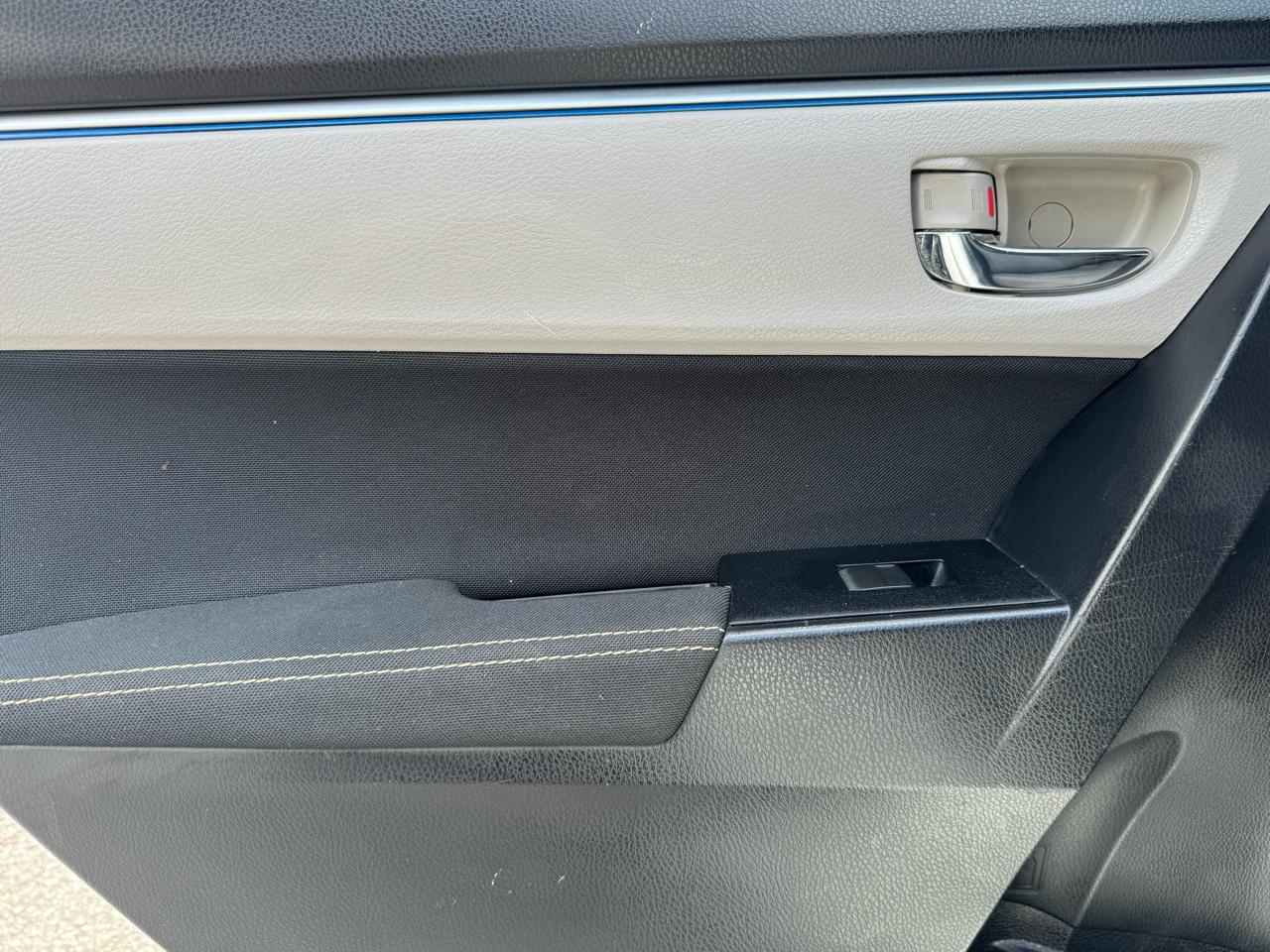 Toyota Corolla LE 4D Sedan 2015