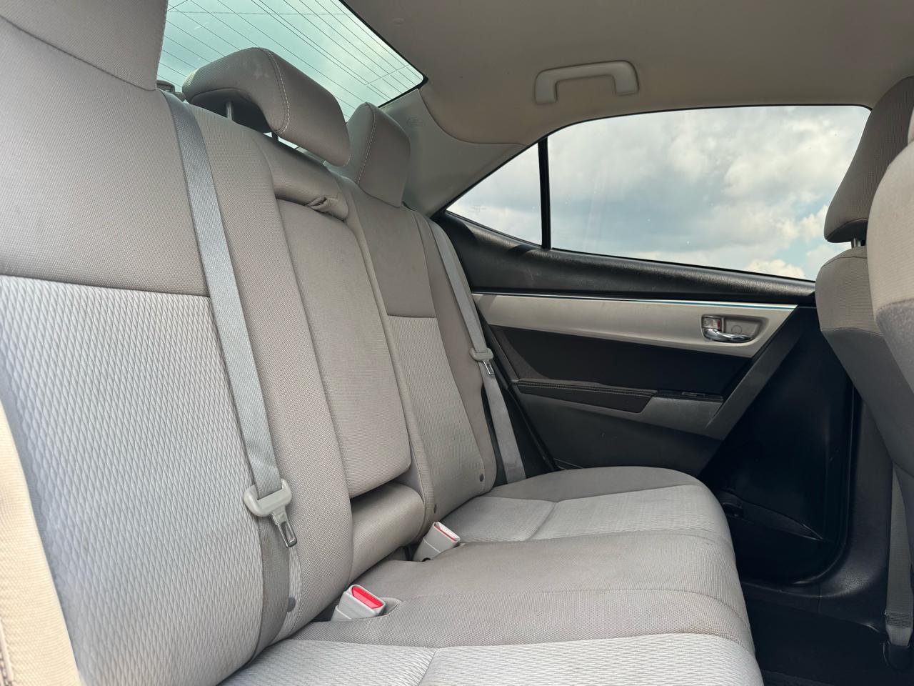 Toyota Corolla LE 4D Sedan 2015