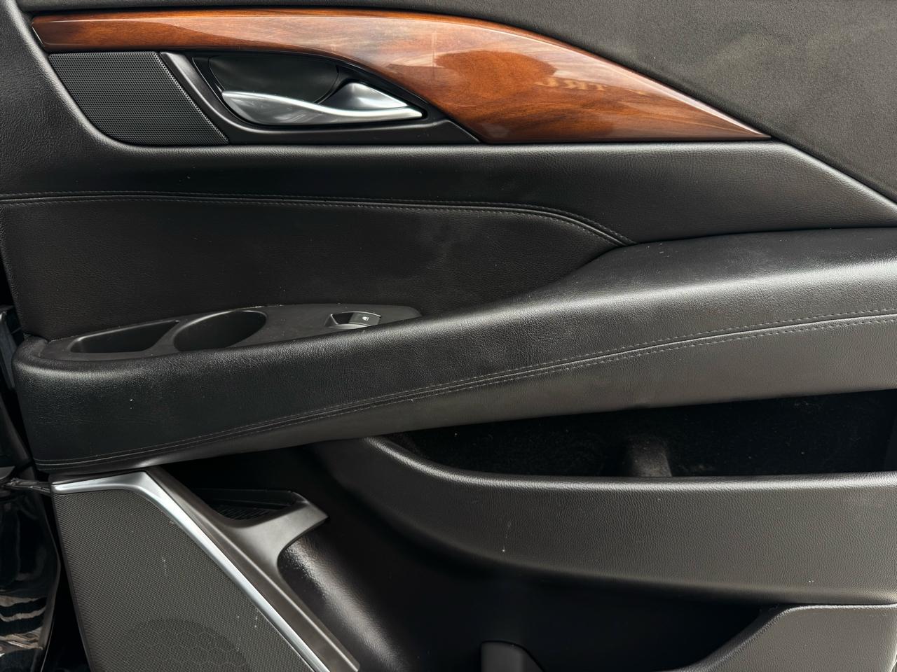 Cadillac Escalade ESV Standard 4WD 2017