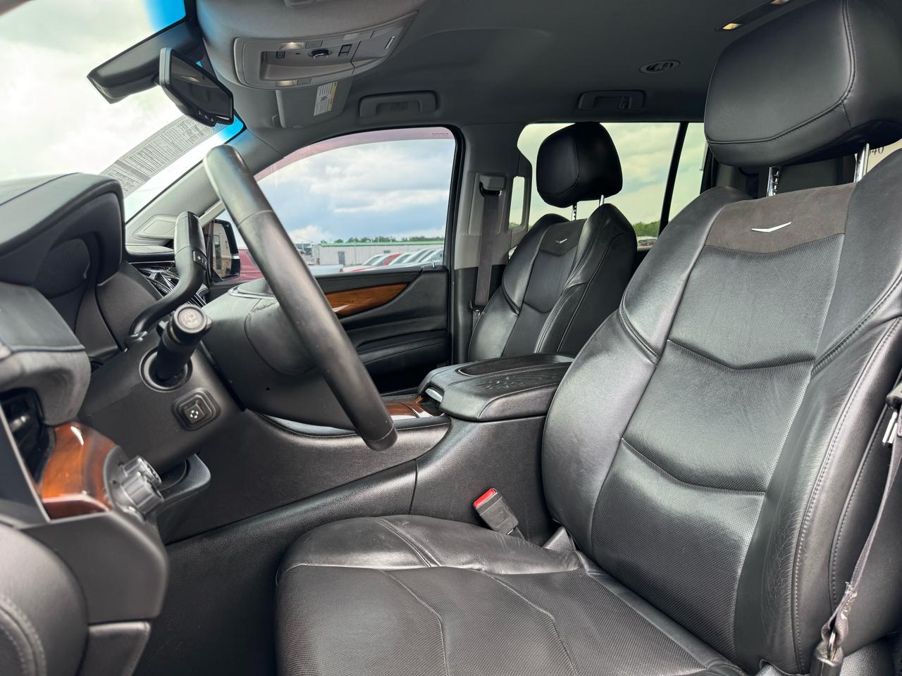 Cadillac Escalade ESV Standard 4WD 2017
