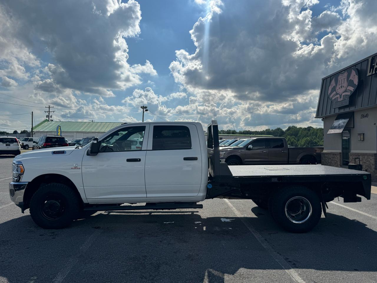 RAM 3500 Crew Cab 4WD DRW 2024