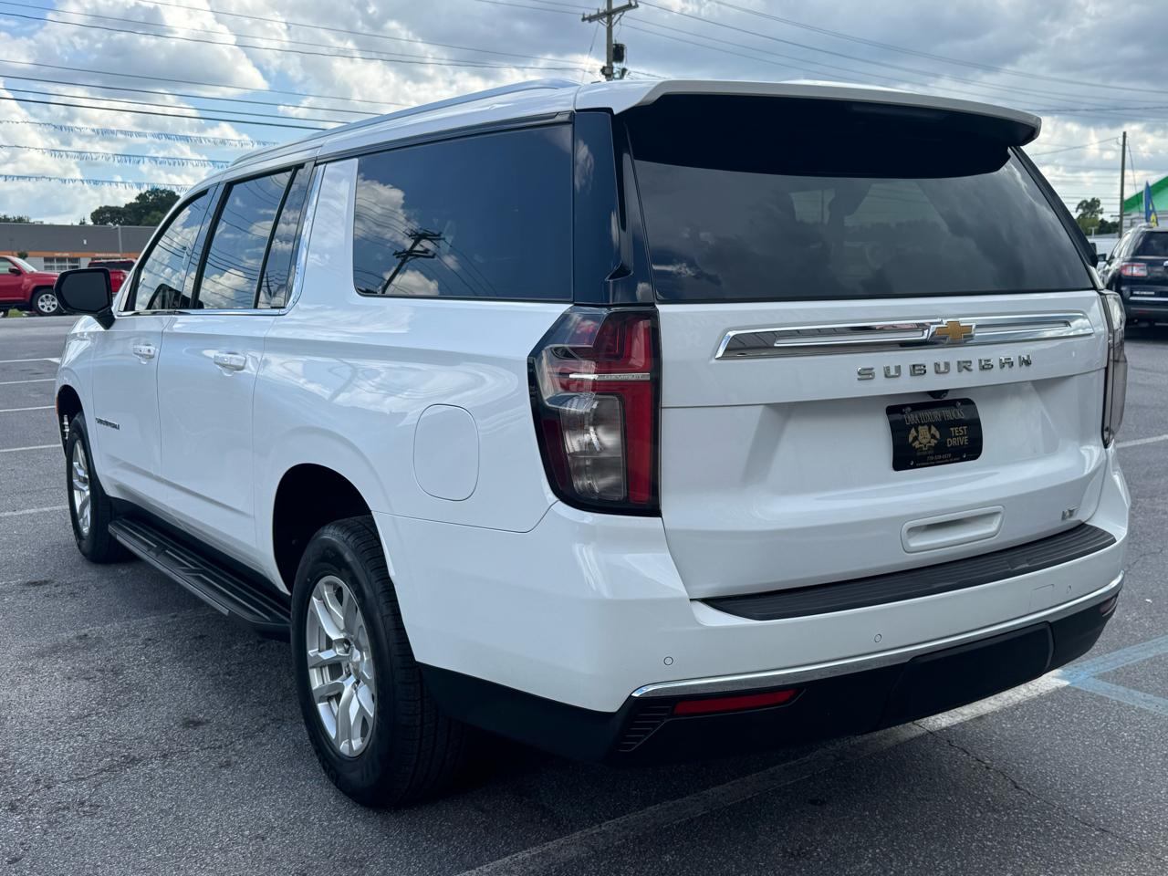 Chevrolet Suburban LT 2WD 2021