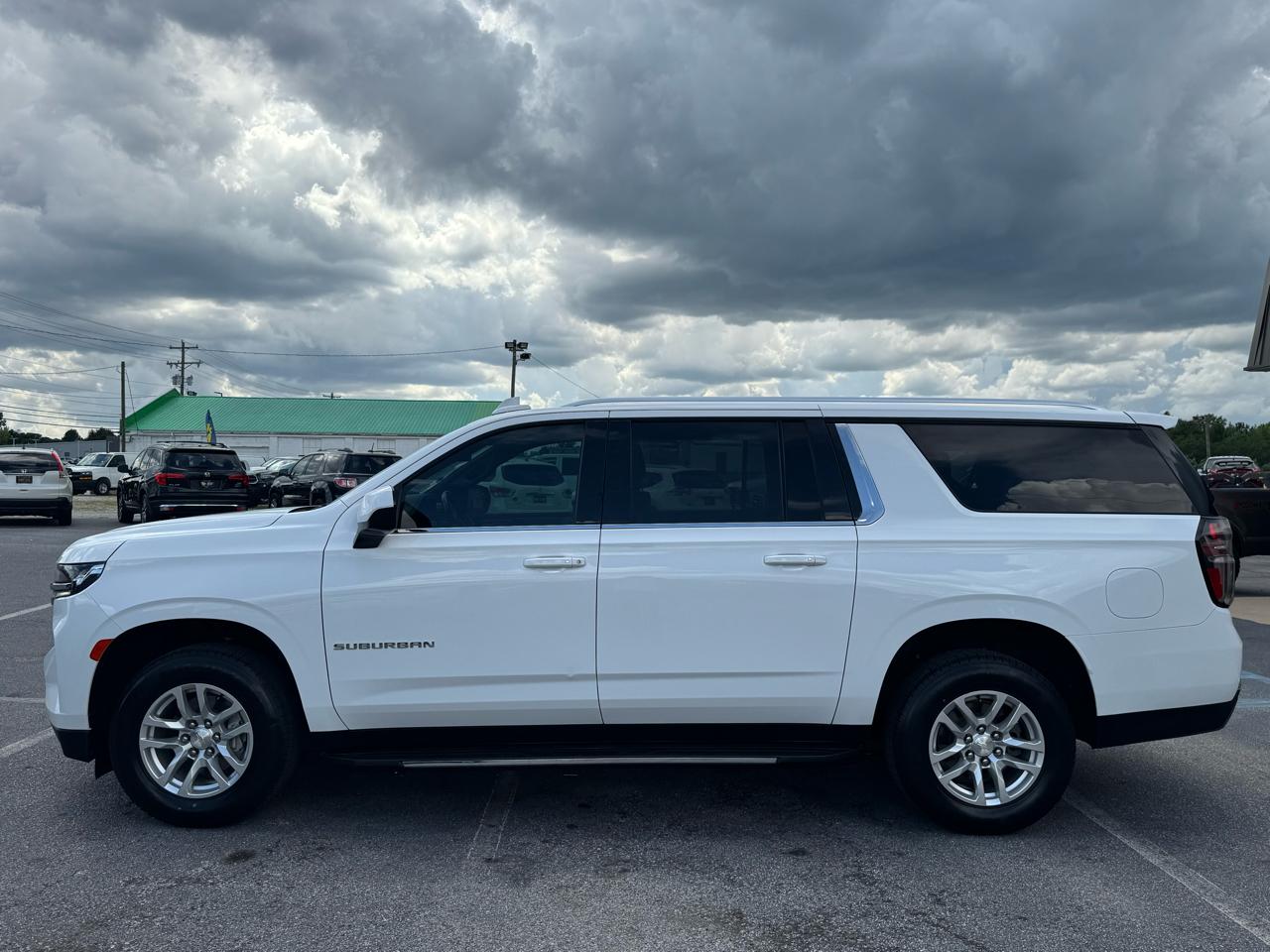 Chevrolet Suburban LT 2WD 2021