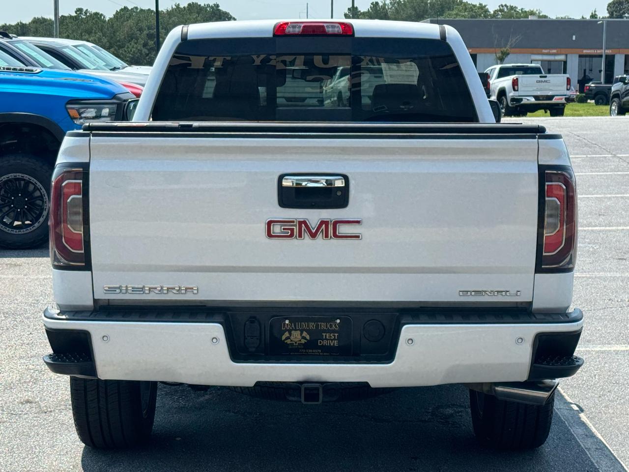 GMC Sierra 1500 Denali Crew Cab Short Box 4WD 2017