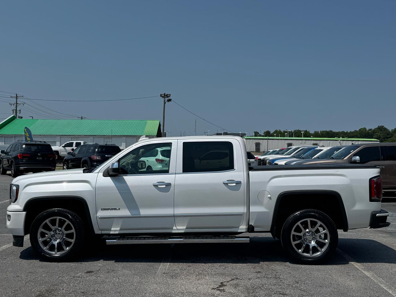 GMC Sierra 1500 Denali Crew Cab Short Box 4WD 2017