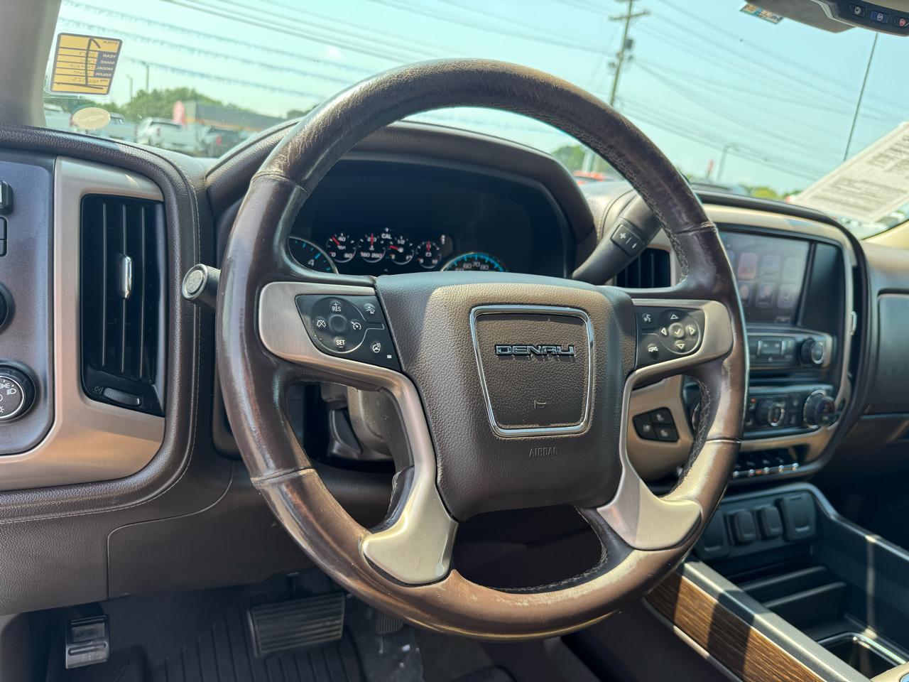 GMC Sierra 1500 Denali Crew Cab Short Box 4WD 2017