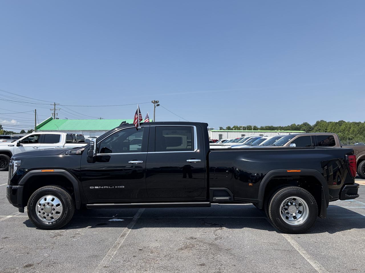 GMC Sierra 3500HD Denali Ultimate Crew Cab 4WD 2024