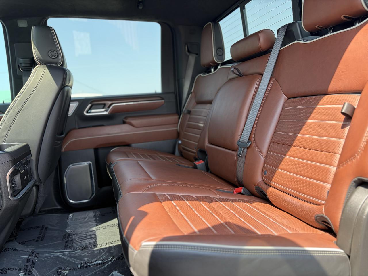 GMC Sierra 3500HD Denali Ultimate Crew Cab 4WD 2024
